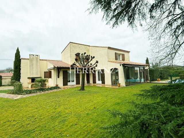 Maison 7 pièces 190 m²