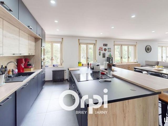Maison 7 pièces 190 m²