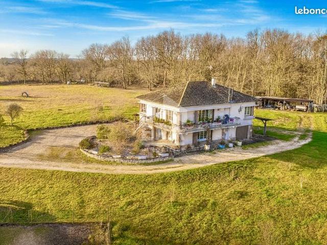 Maison 7 pièces 190 m²