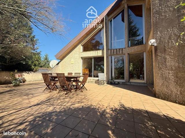 Maison 7 pièces 190 m²