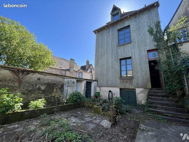 Maison 7 pièces 190 m²