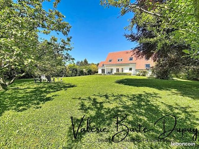 Maison 7 pièces 190 m²