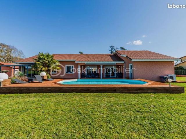 Maison 7 pièces 190 m²