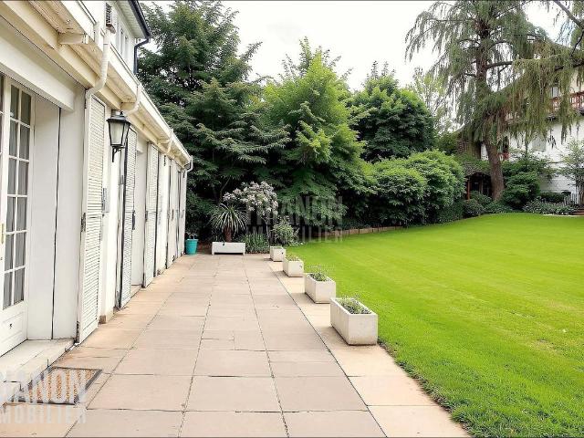 Maison 7 pièces 190 m²