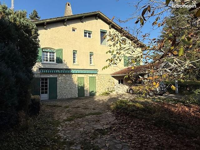 Maison 7 pièces 190 m²