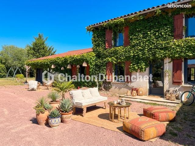 Maison 7 pièces 191 m²