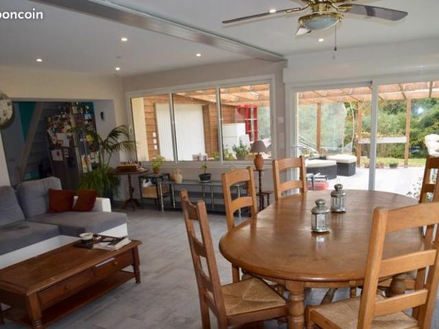 Maison 7 pièces 191 m²