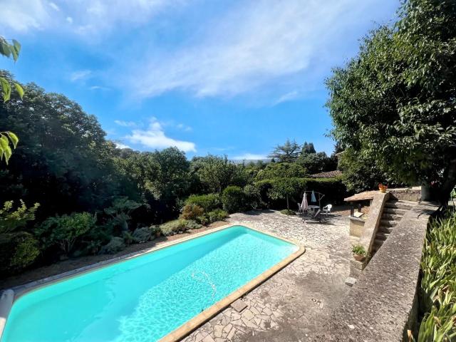Maison 7 pièces 191 m²