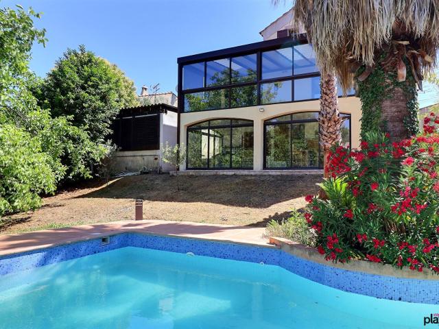 Maison 7 pièces 191 m²