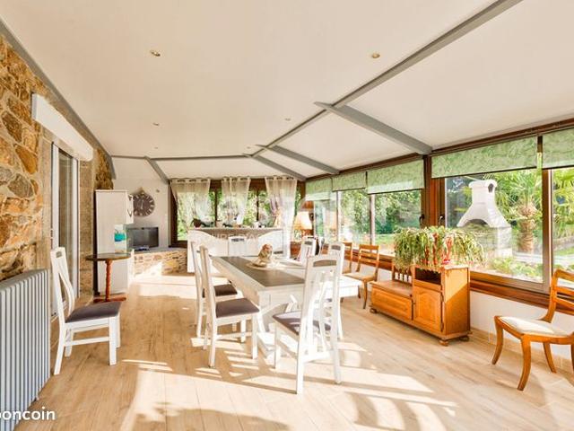 Maison 7 pièces 192 m²