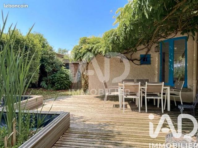 Maison 7 pièces 192 m²