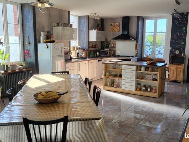 Maison 7 pièces 192 m²