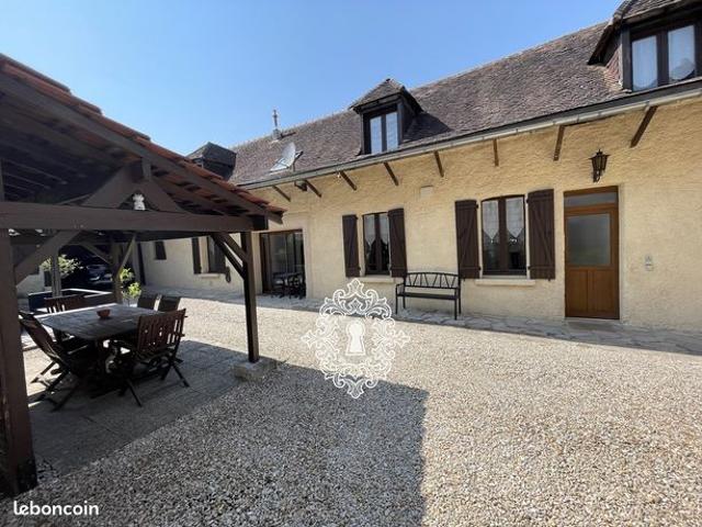 Maison 7 pièces 192 m²