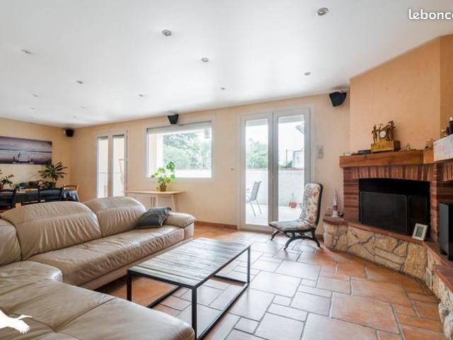 Maison 7 pièces 192 m²