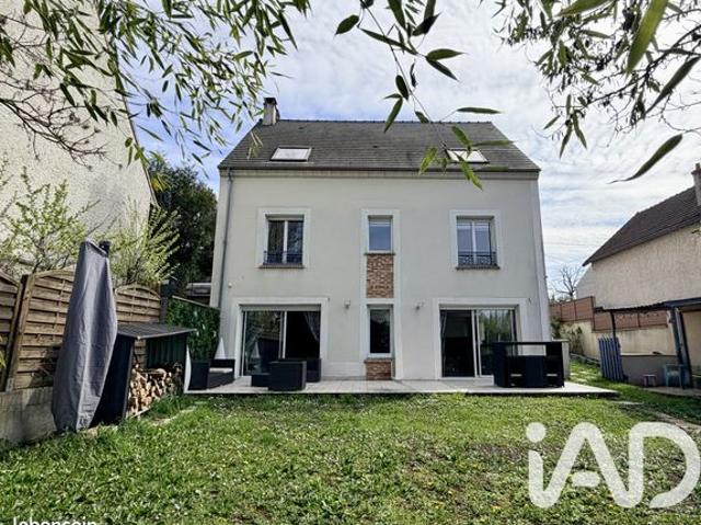 Maison 7 pièces 192 m²