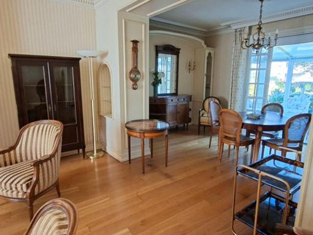 Maison 7 pièces 192 m²