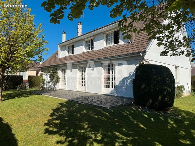 Maison 7 pièces 192 m²
