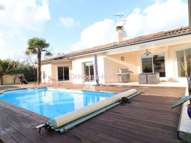 Maison 7 pièces 192 m²