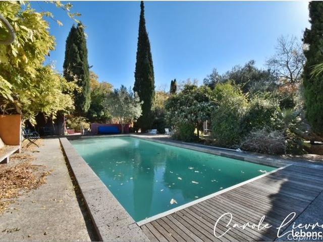 Maison 7 pièces 192 m²