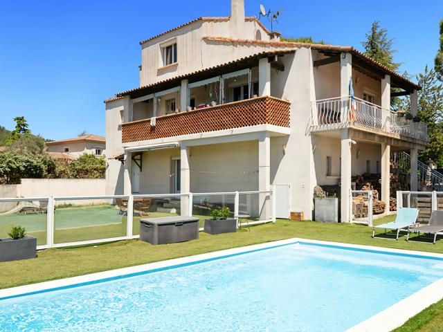 Maison 7 pièces 192 m²
