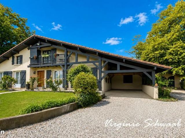 Maison 7 pièces 192 m²