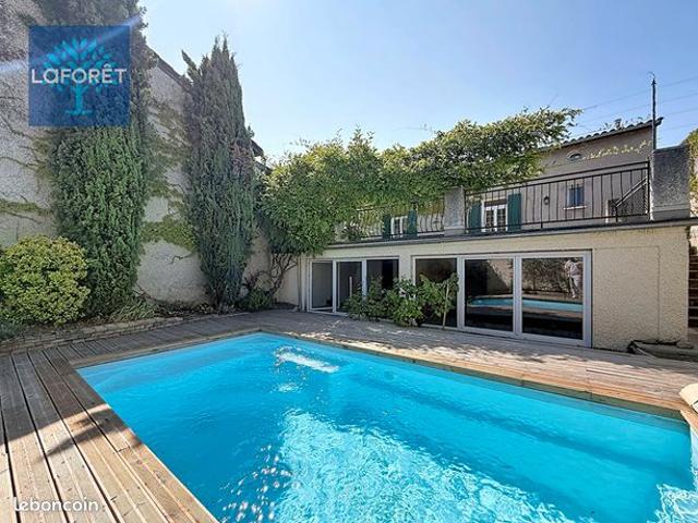 Maison 7 pièces 192 m²