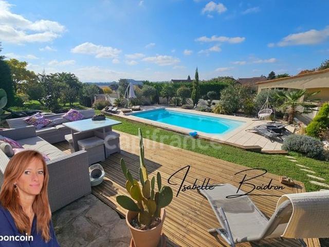 Maison 7 pièces 192 m²