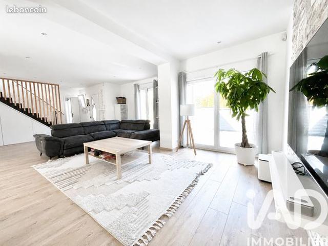 Maison 7 pièces 192 m²