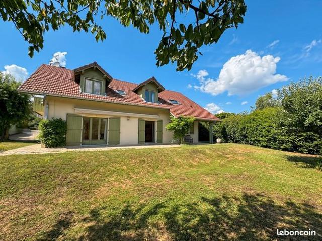 Maison 7 pièces 192 m²