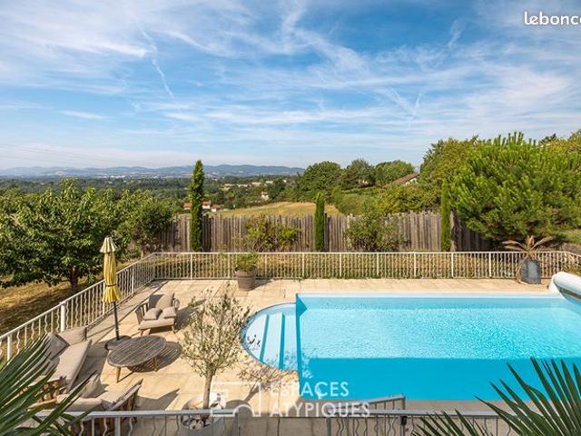 Maison 7 pièces 192 m²