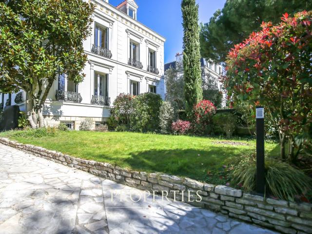 Maison 7 pièces 192 m²