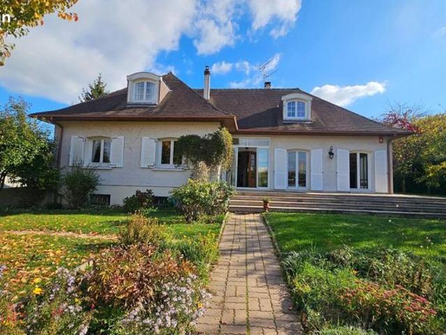 Maison 7 pièces 192 m²