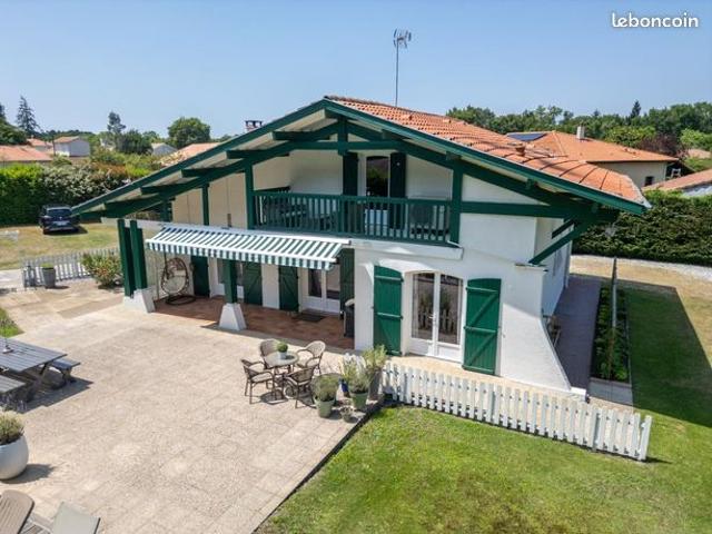 Maison 7 pièces 192 m²