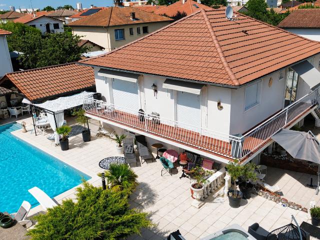 Maison 7 pièces 193 m²