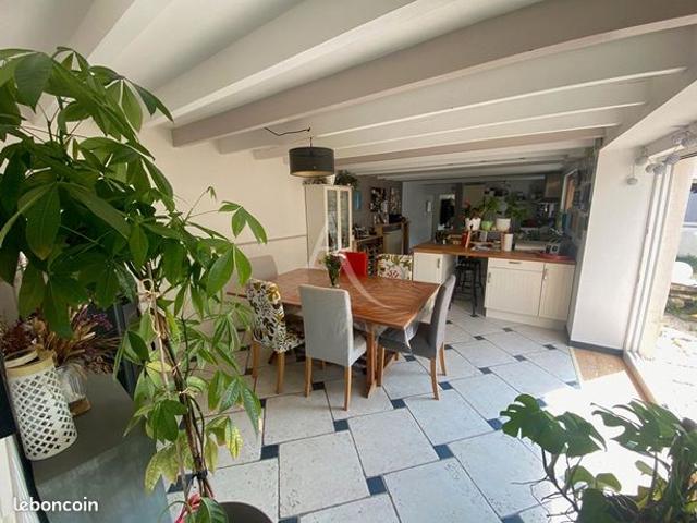 Maison 7 pièces 193 m²