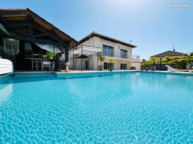 Maison 7 pièces 193 m²