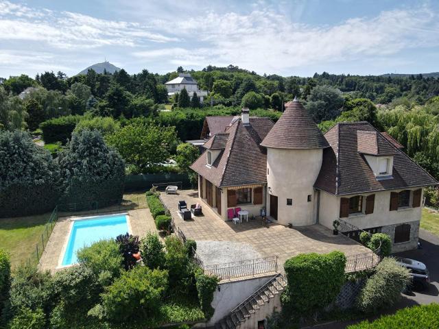 Maison 7 pièces 193 m²