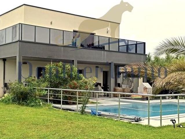 Maison 7 pièces 193 m²
