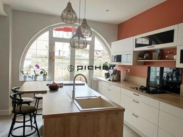 Maison 7 pièces 193 m²