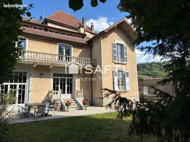 Maison 7 pièces 193 m²