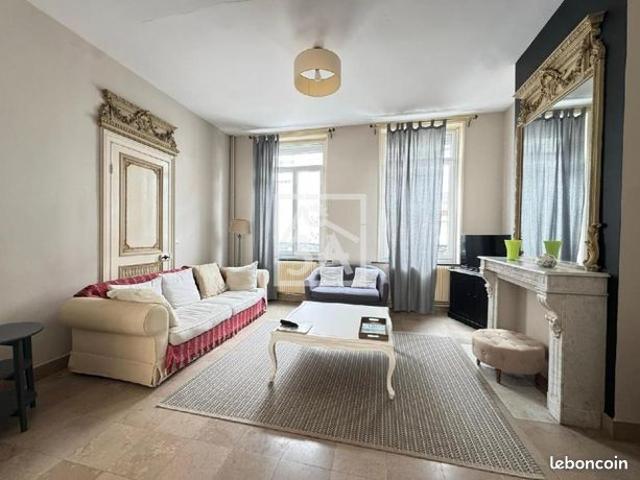 Maison 7 pièces 19 m²