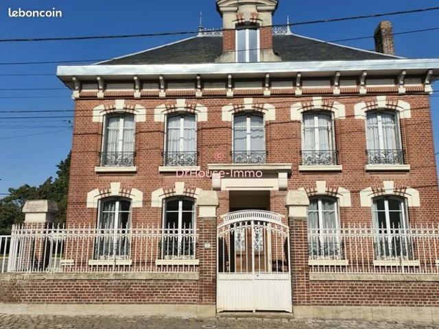 Maison 7 pièces 204 m²