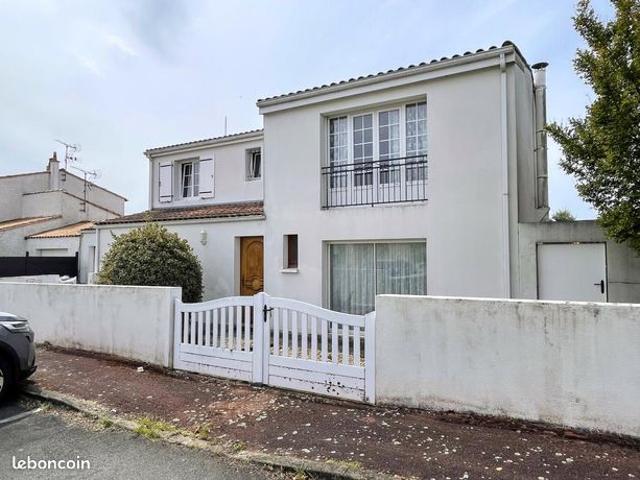 Maison 7 pièces 204 m²