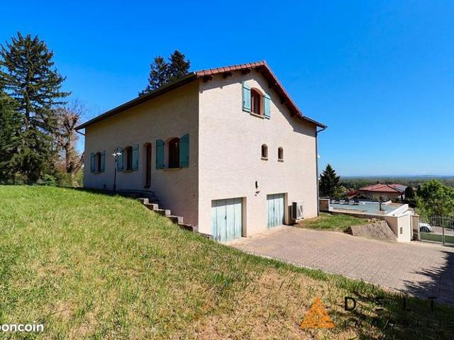 Maison 7 pièces 204 m²