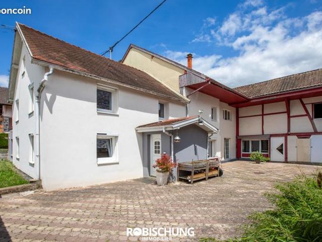 Maison 7 pièces 204 m²