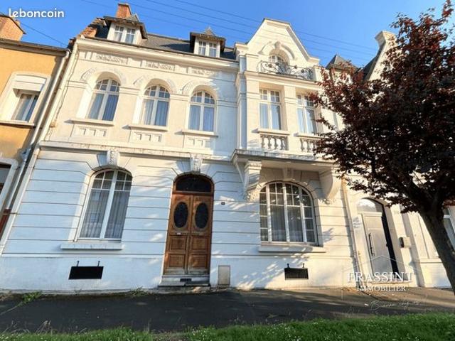 Maison 7 pièces 204 m²