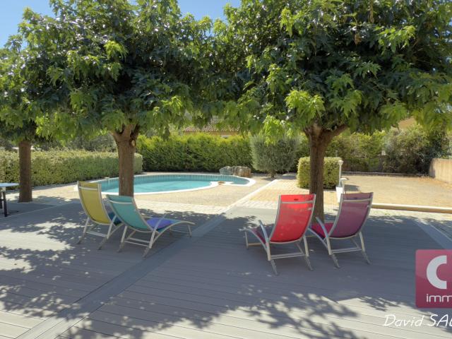 Maison 7 pièces 204 m²