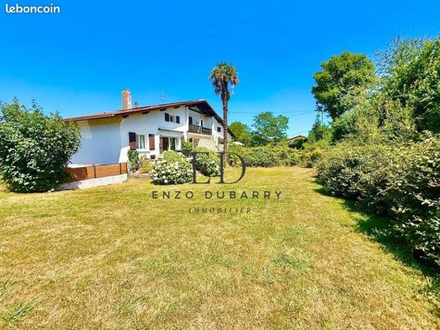 Maison 7 pièces 204 m²