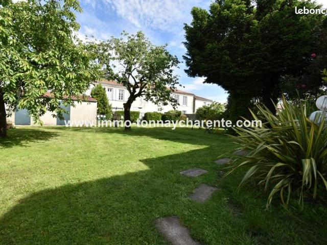 Maison 7 pièces 204 m²