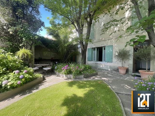 Maison 7 pièces 204 m²